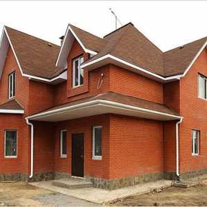 Brick House - domovom po stáročia