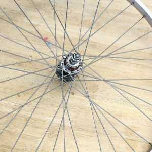 Ako vytvoriť kreatívne luster z bicykla