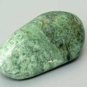 Ako kameň jadeite na osobu?