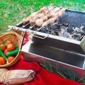 Skladacia BBQ s rukami za amatérske rekreáciu